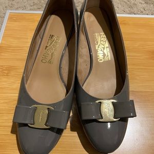 Ferragamo VARA BOW PUMP SHOE 7.5